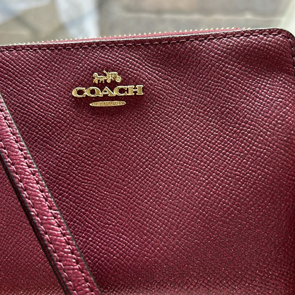 Coach wristlet - Picture 2 of 4